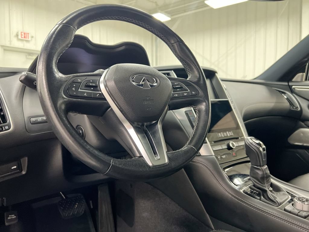 Used 2018 INFINITI Q60 3.0t Luxe w/ Sensory Package 3.0T Luxe AWD/4WD image 10