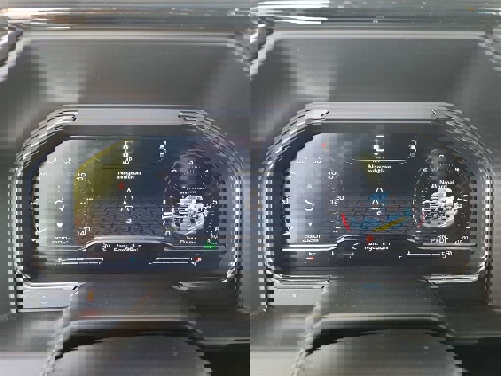 Certified 2025 GMC Sierra 2500 AT4 w/ AT4 Premium Plus Package image 12