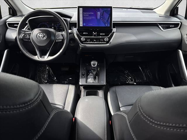 Certified 2026 Toyota Corolla Cross XLE FWD image 17