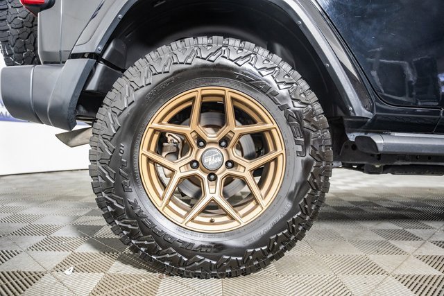 Used 2020 Jeep Wrangler Unlimited Sahara image 22