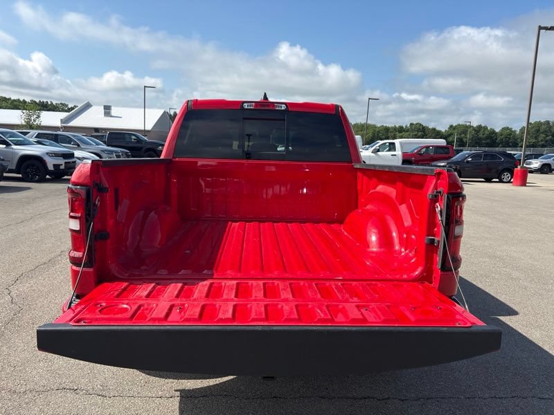 Used 2025 RAM 1500 Big Horn AWD/4WD image 9