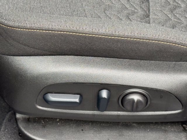 Used 2024 Chevrolet Equinox LT w/ LPO, Floor Liner Package FWD image 7