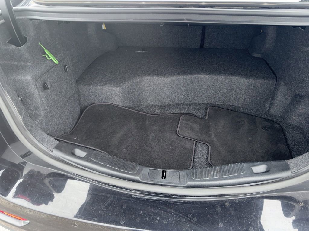 Used 2019 Ford Fusion SE image 12