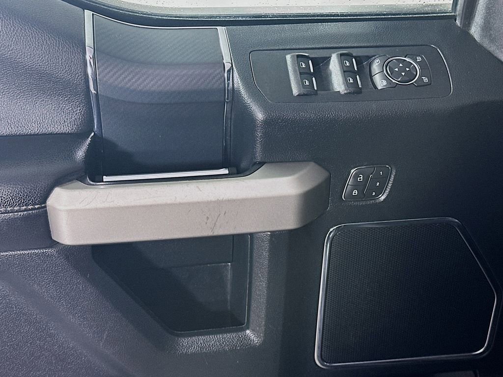 Used 2020 Ford F150 Lariat image 25