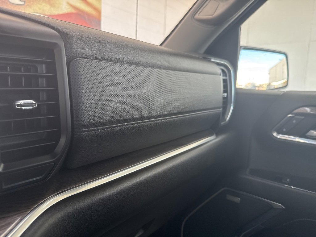 Used 2023 Chevrolet Silverado 1500 LTZ image 35