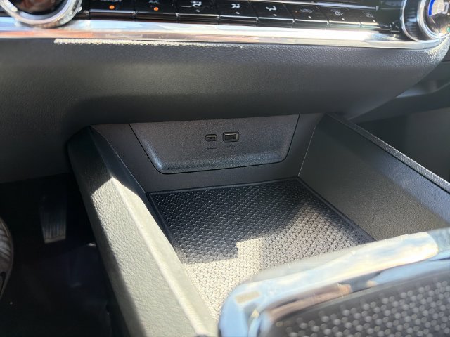 New 2027 Chevrolet Equinox RS w/ Safety and Technology Package AWD/4WD image 32