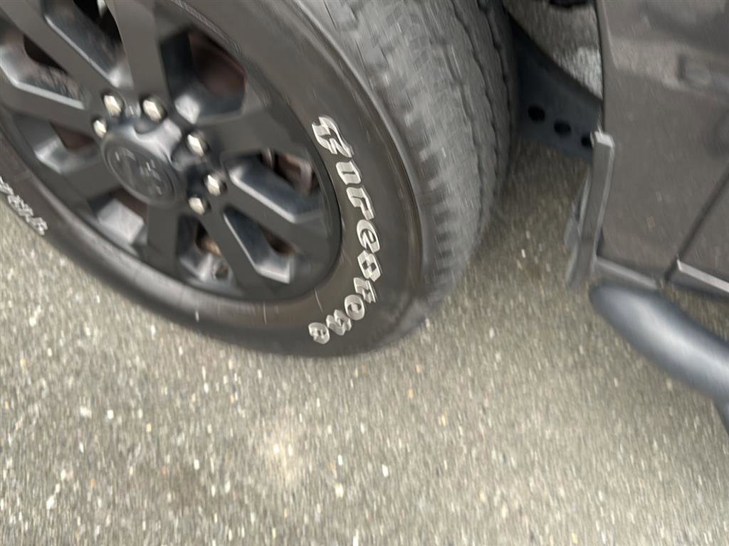 Used 2023 RAM 2500 Laramie w/ Night Edition AWD/4WD image 19