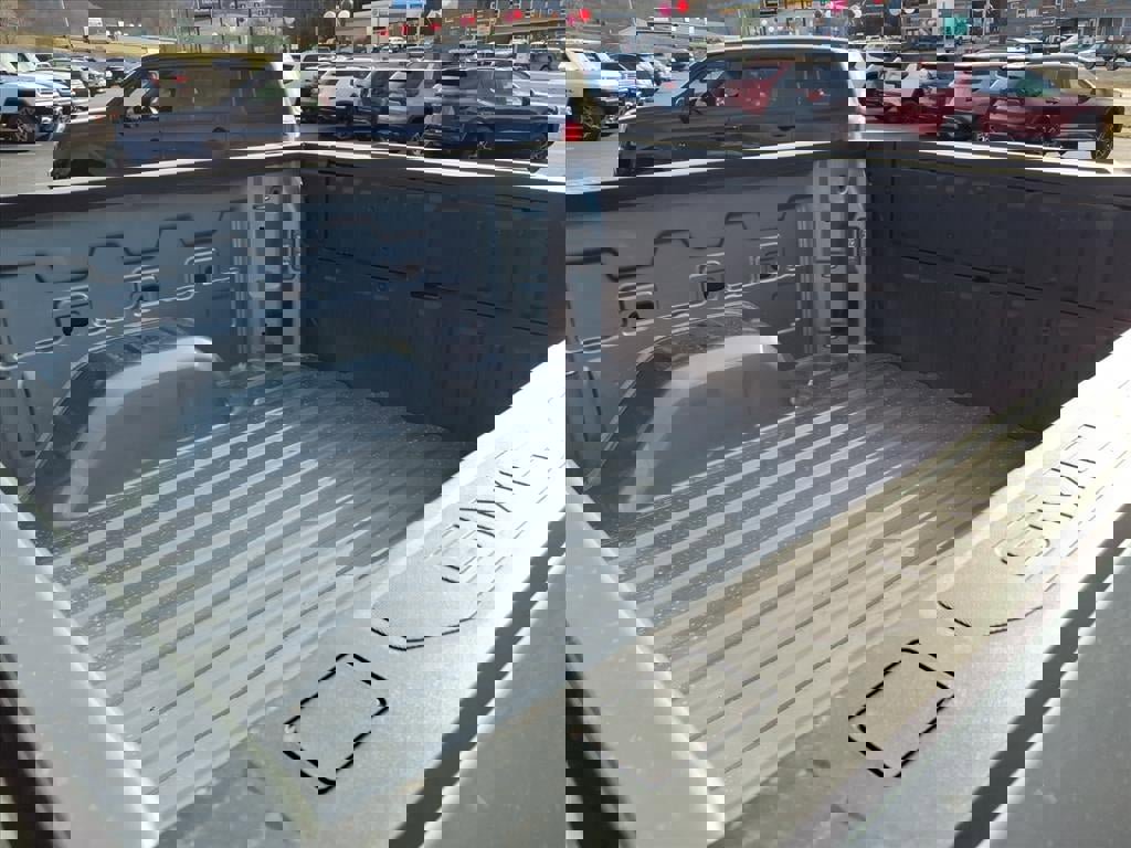 New 2026 GMC Sierra 1500 SLT w/ SLT Premium Package image 15