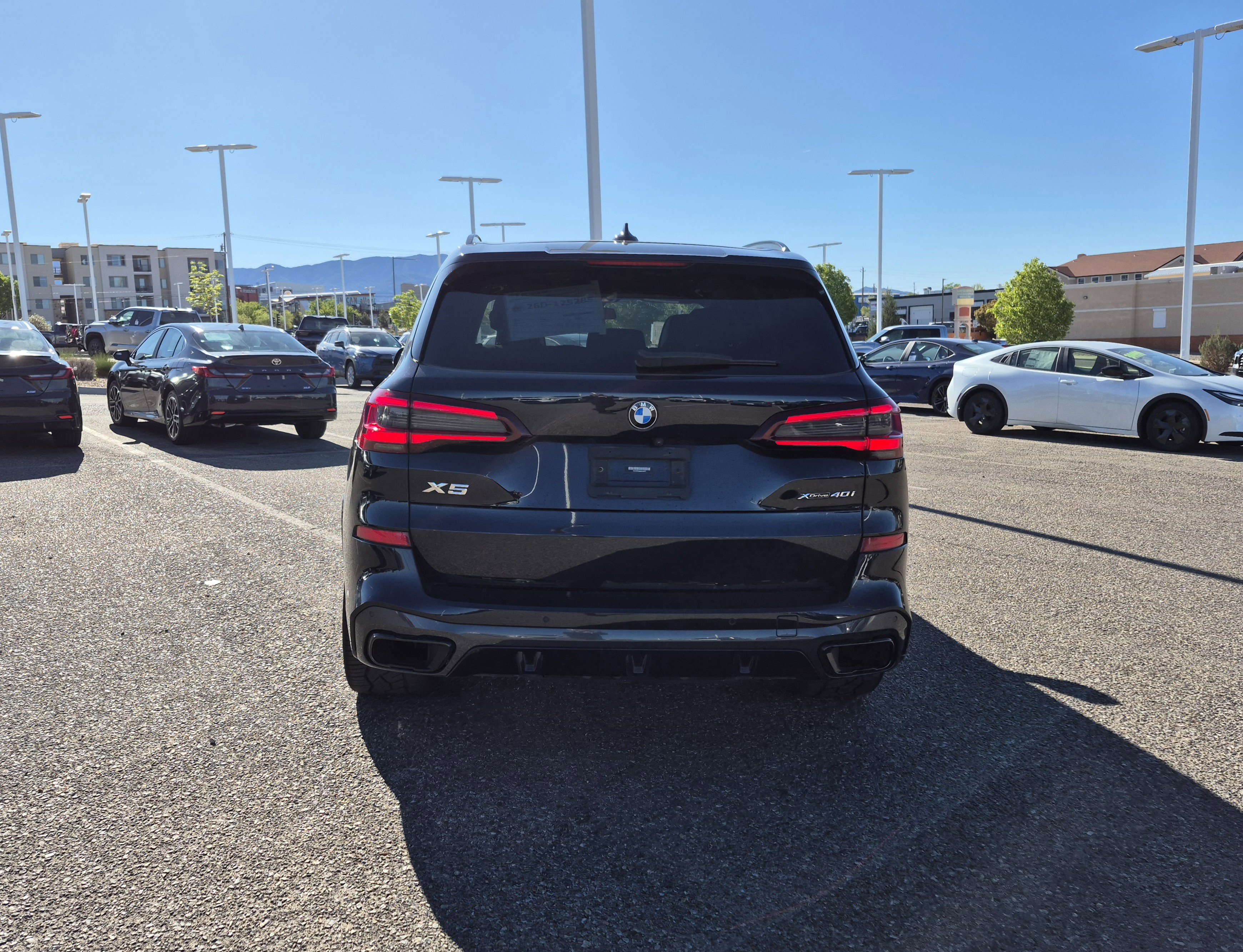 Used 2021 BMW X5 xDrive40i w/ M Sport Package image 4