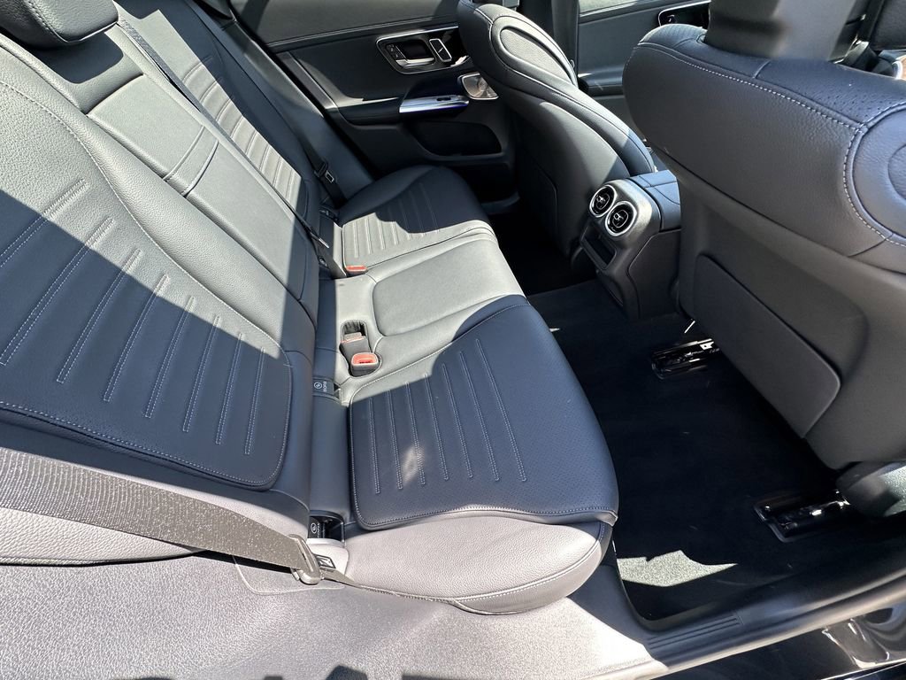Certified 2025 Mercedes-Benz GLC 300 4MATIC image 17