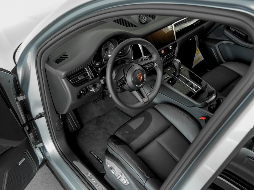 New 2026 Porsche Macan S image 4