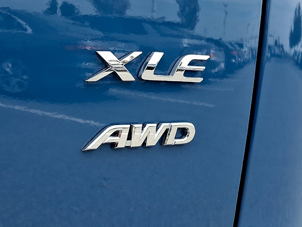 Used 2026 Toyota Corolla Cross XLE w/ Convenience Package AWD/4WD image 31