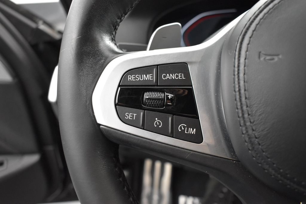 Used 2021 BMW 540i w/ M Sport Package RWD image 6