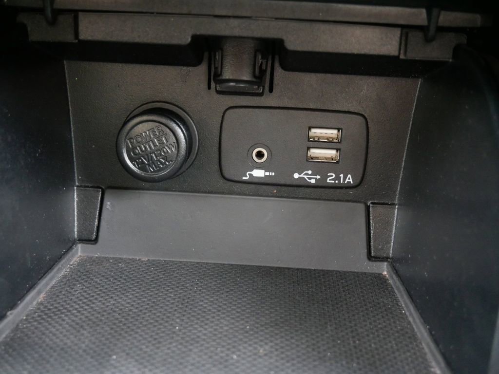 Used 2019 Subaru Outback 2.5i Limited AWD/4WD image 21