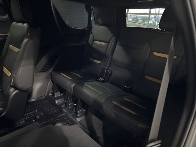 Used 2021 GMC Yukon AT4 w/ AT4 Premium Plus Package AWD/4WD image 15
