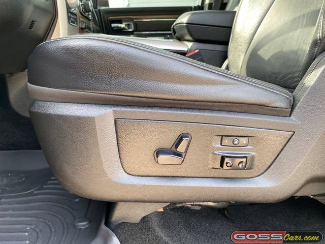 Used 2017 RAM 1500 Laramie w/ Convenience Group AWD/4WD image 32
