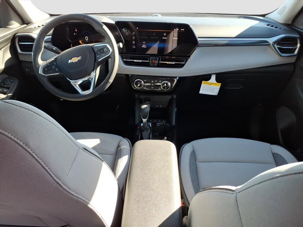 Used 2026 Chevrolet TrailBlazer LT w/ Convenience Package FWD image 13