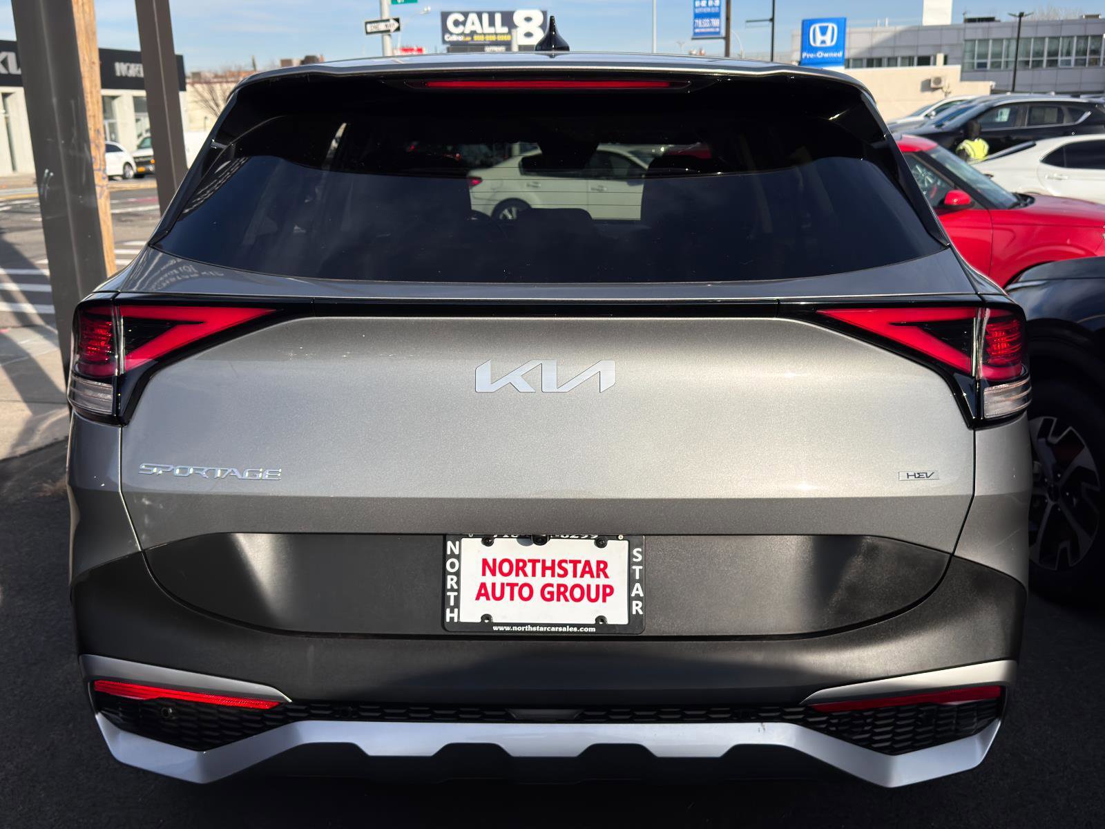 Used 2023 Kia Sportage LX image 5