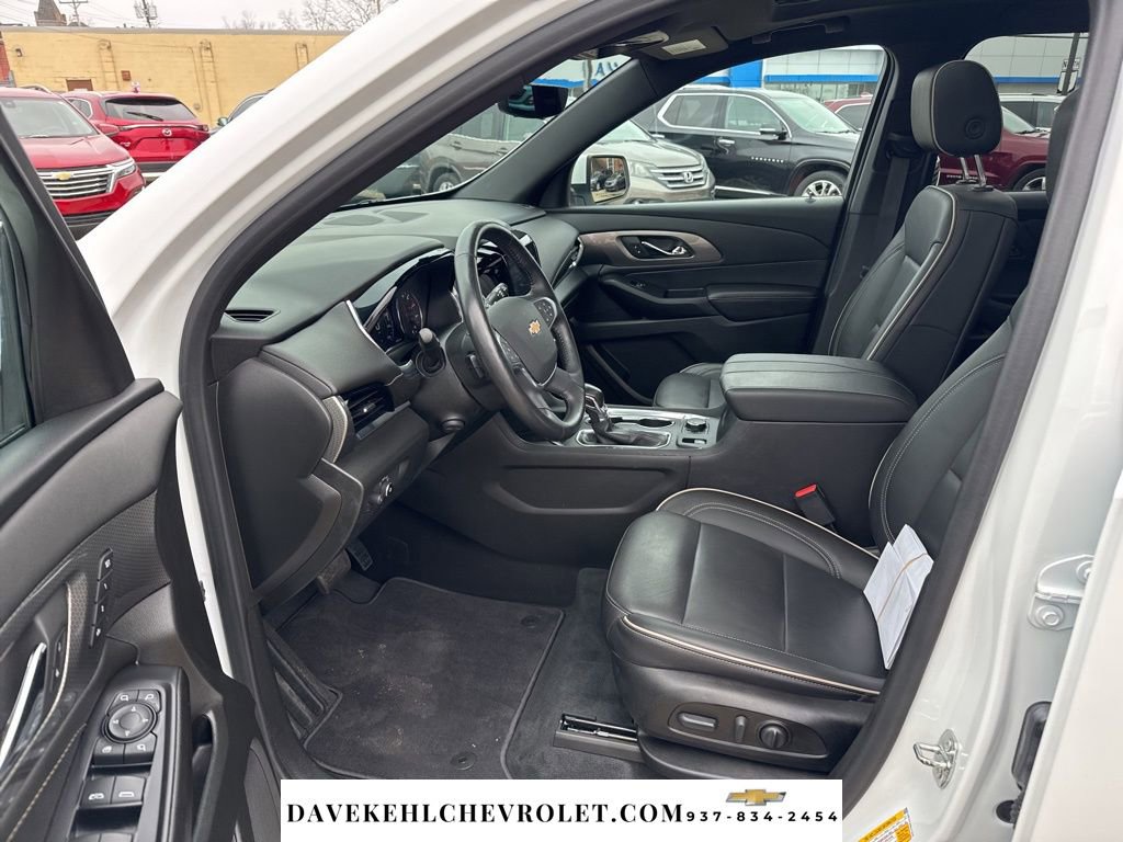 Used 2022 Chevrolet Traverse Premier image 16