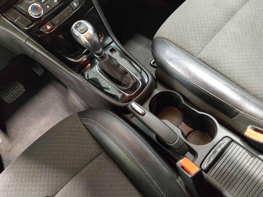 Used 2018 Buick Encore Preferred image 26