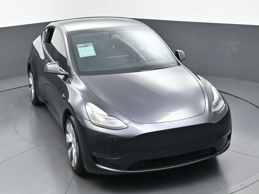 Used 2024 Tesla Model Y Long Range AWD/4WD image 37