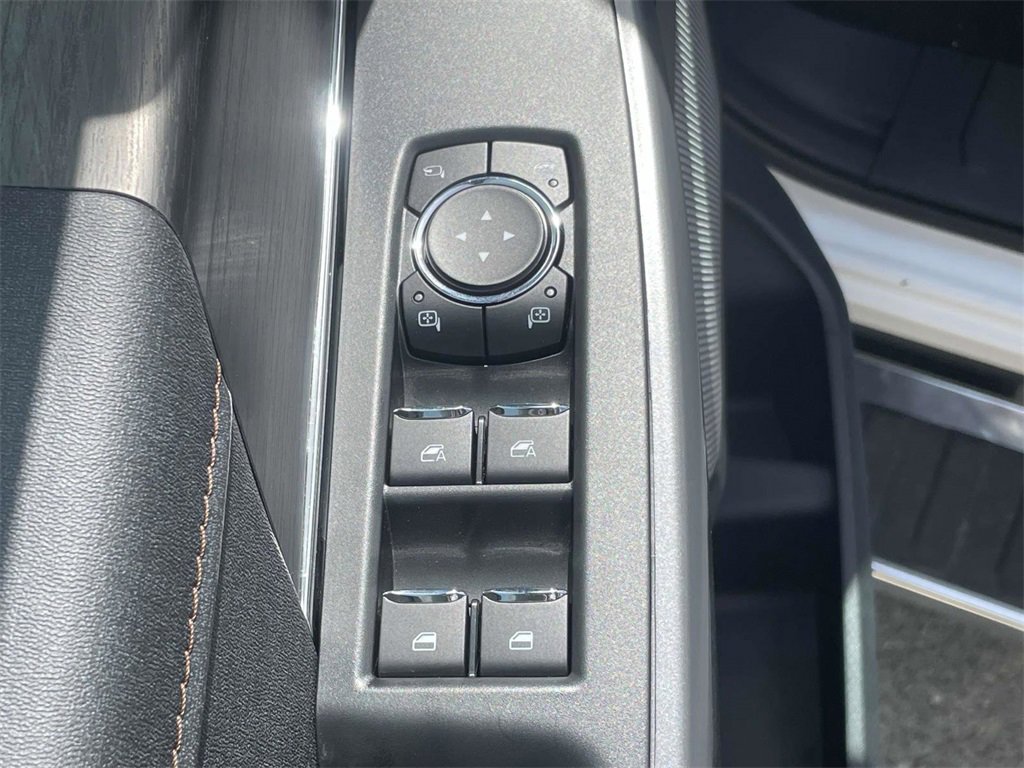 New 2025 Ford F150 Lariat w/ Equipment Group 502A High image 17