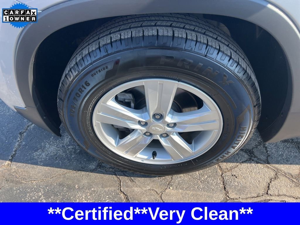 Used 2020 Chevrolet Trax LT w/ LT Convenience Package image 37