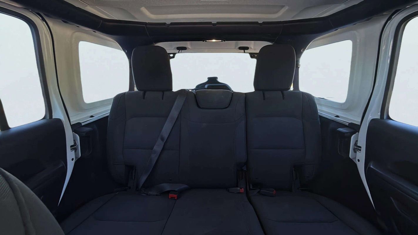 Used 2018 Jeep Wrangler Unlimited Sport S image 10