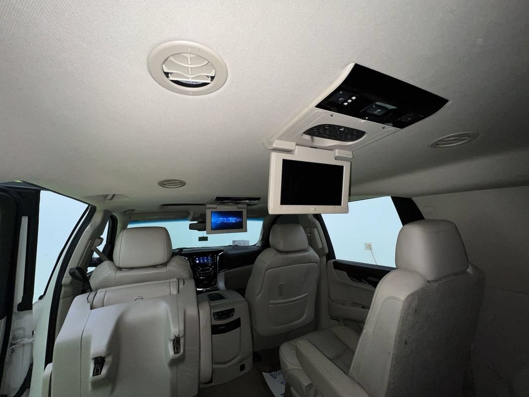 Used 2015 Cadillac Escalade ESV Luxury AWD/4WD image 27