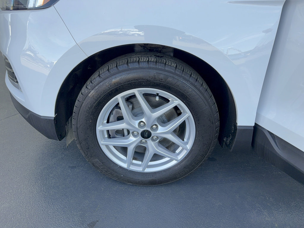 Certified 2024 Ford Edge SEL w/ Convenience Package image 33