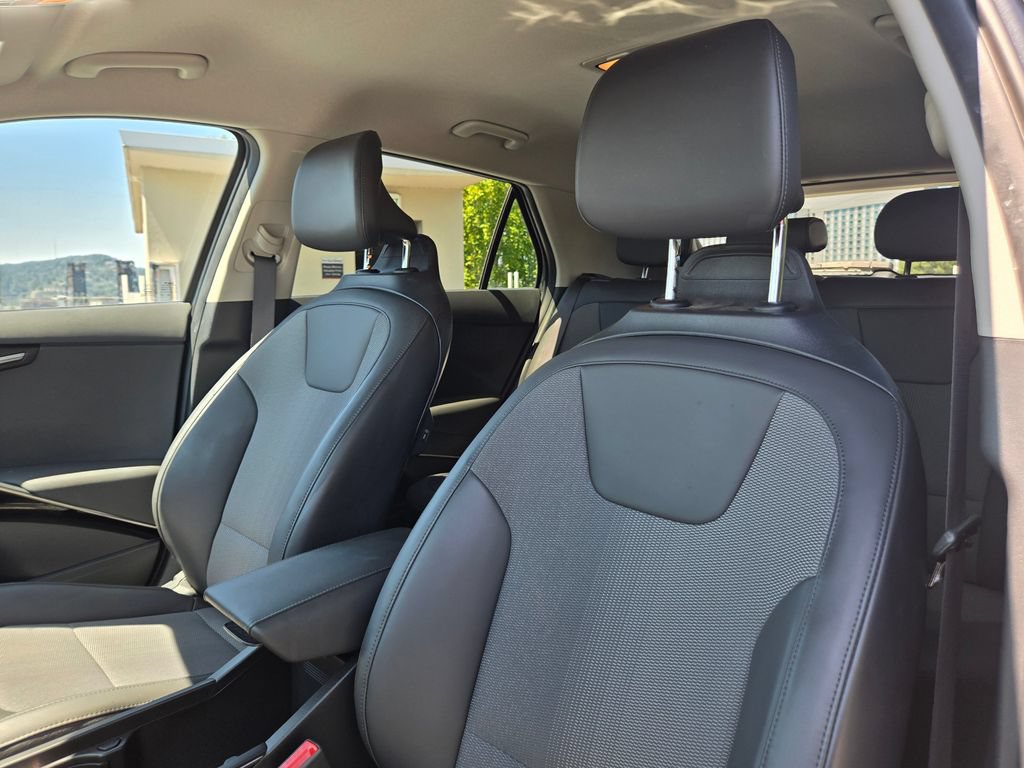 Used 2024 Kia Niro Wind w/ Wind Preserve Package FWD image 22