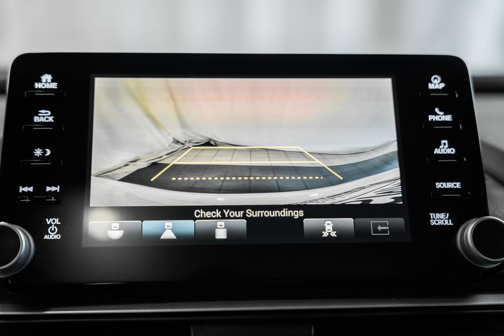 Used 2018 Honda Accord Touring image 32