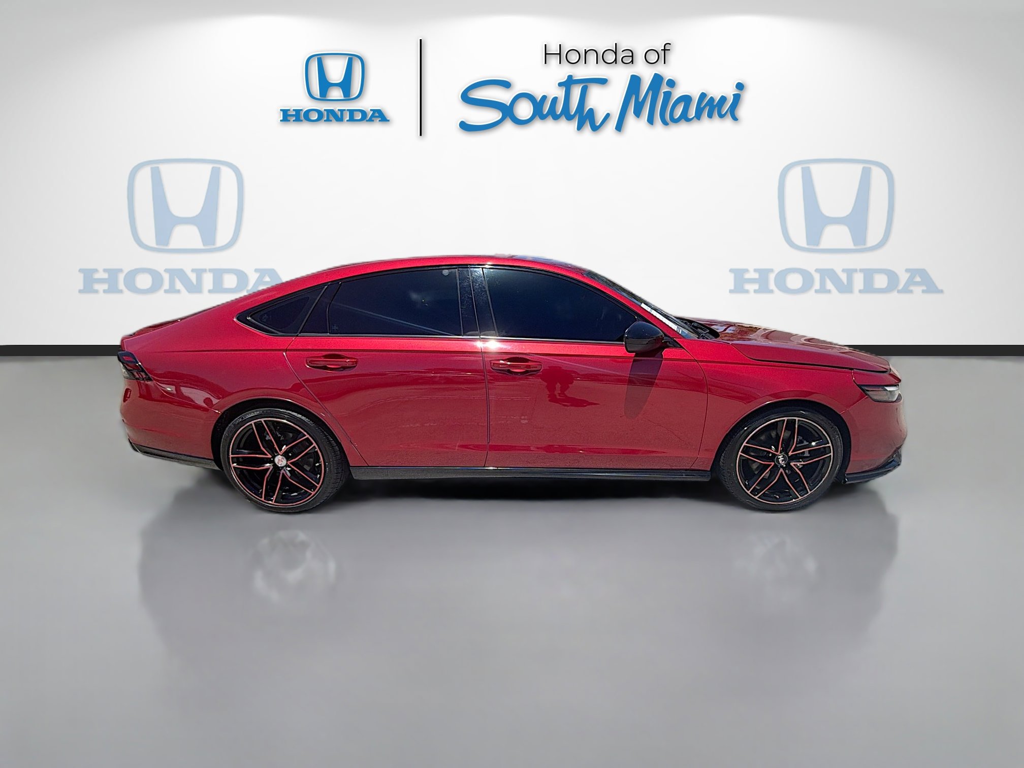 Used 2023 Honda Accord Sport image 8