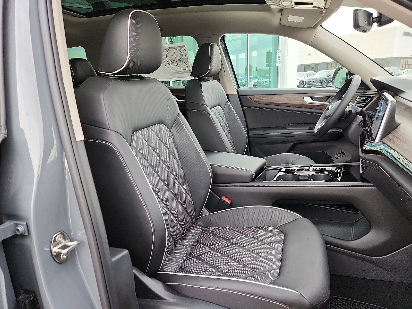 New 2026 Volkswagen Atlas SEL Premium R-Line image 15