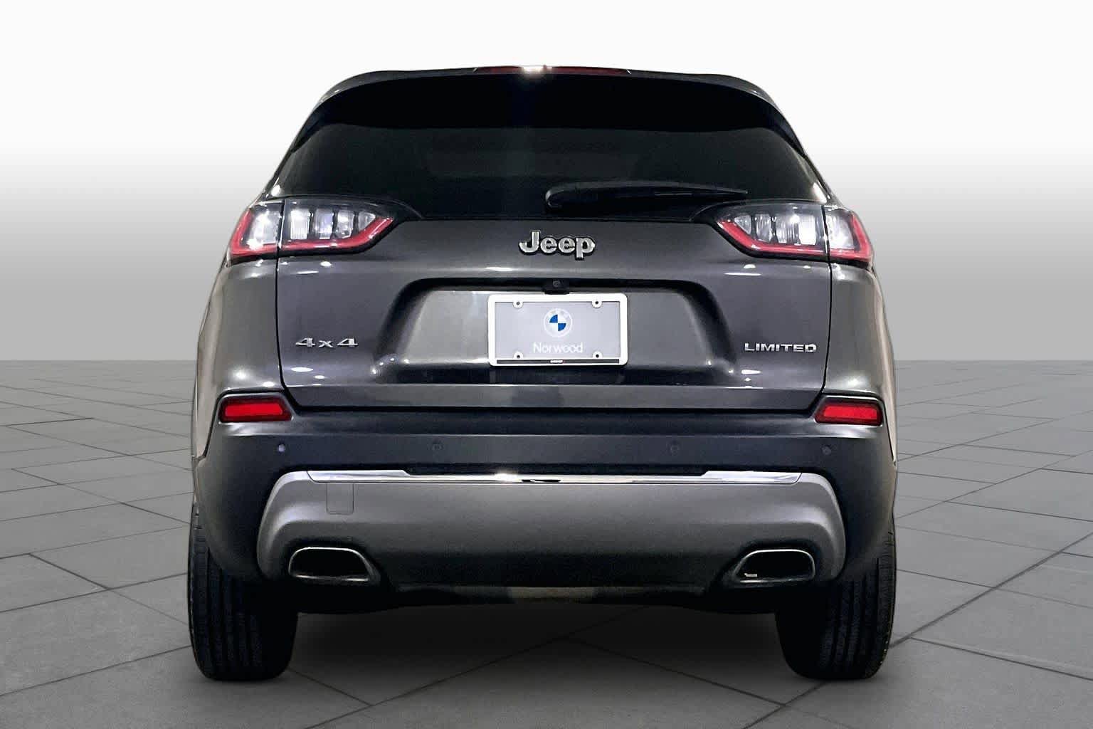 Used 2019 Jeep Cherokee Limited AWD/4WD image 4