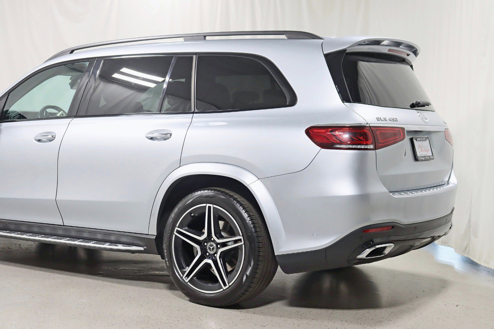 Used 2022 Mercedes-Benz GLS 450 4MATIC w/ AMG Line Exterior image 10