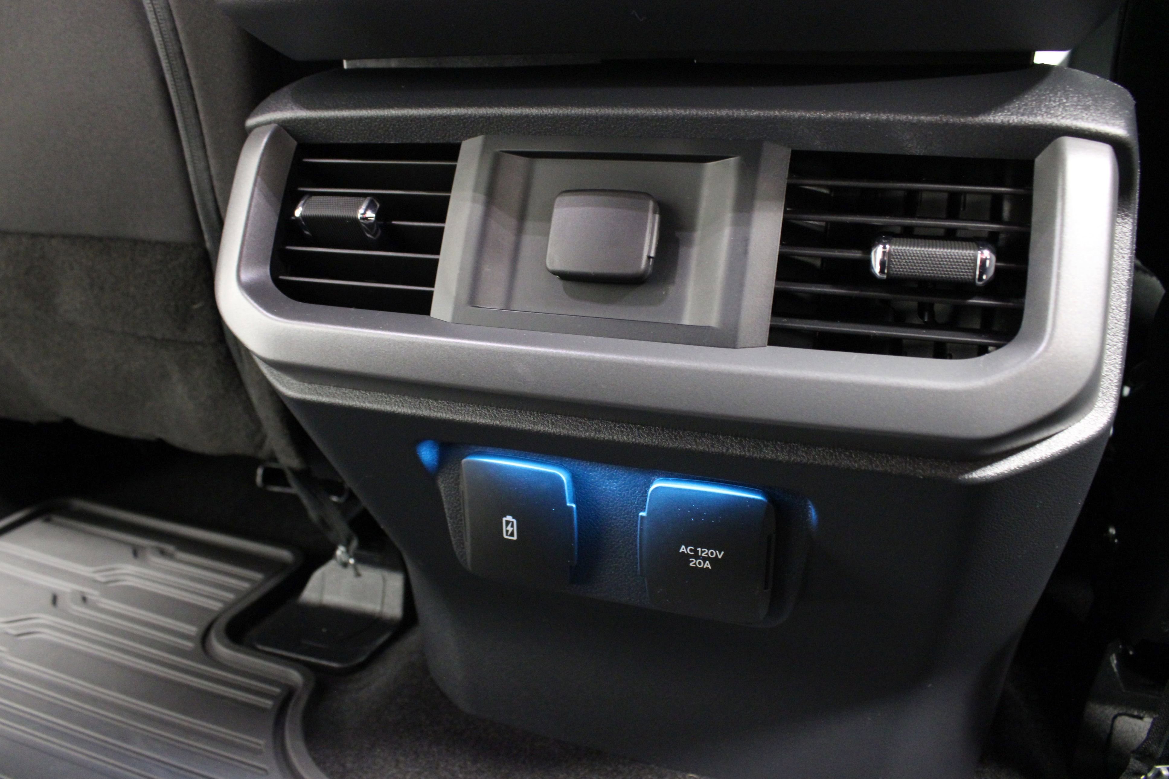 Used 2025 Ford F150 XLT w/ Equipment Group 302A MID image 18