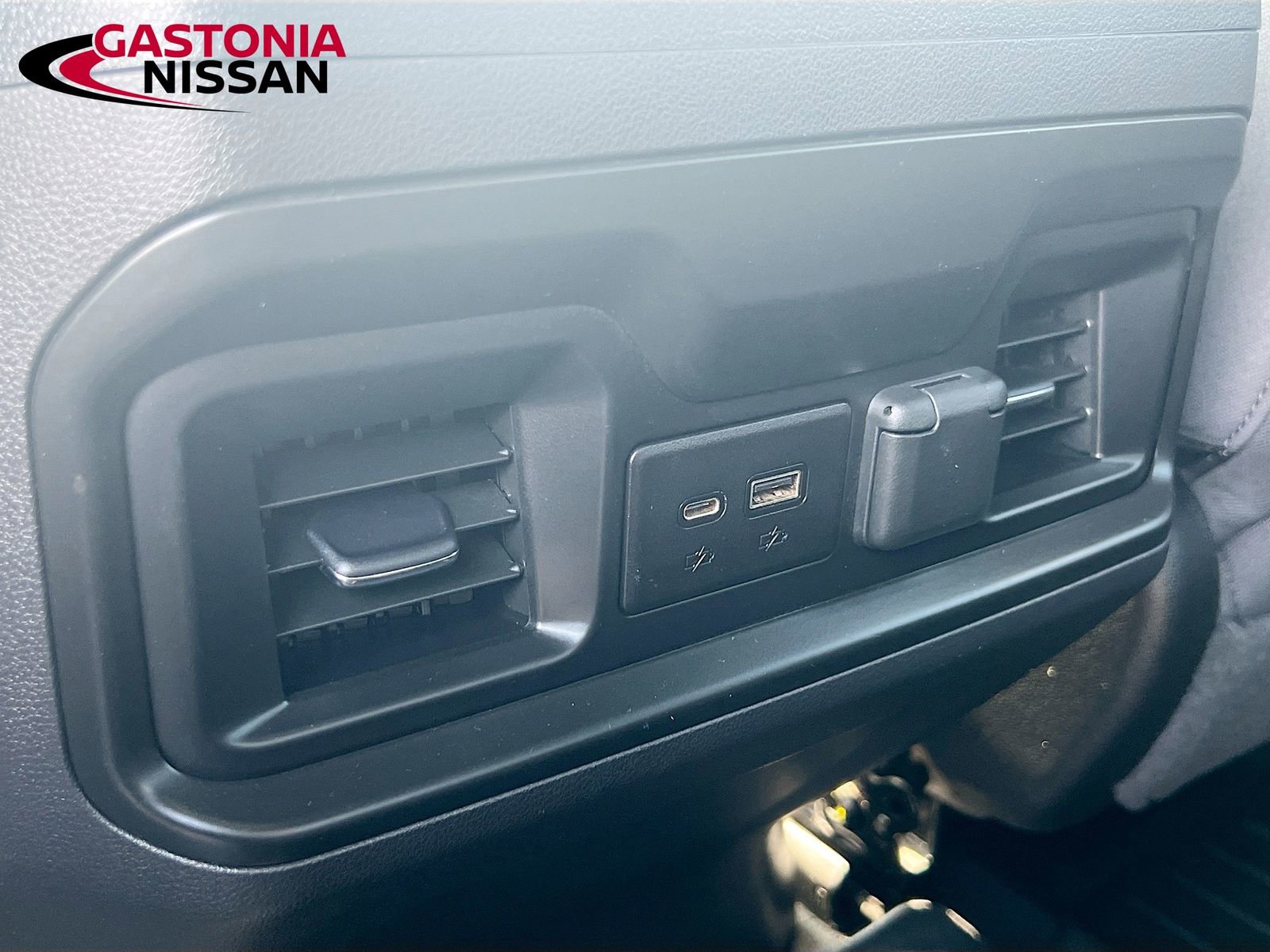 Used 2021 Chevrolet Silverado 1500 RST image 35