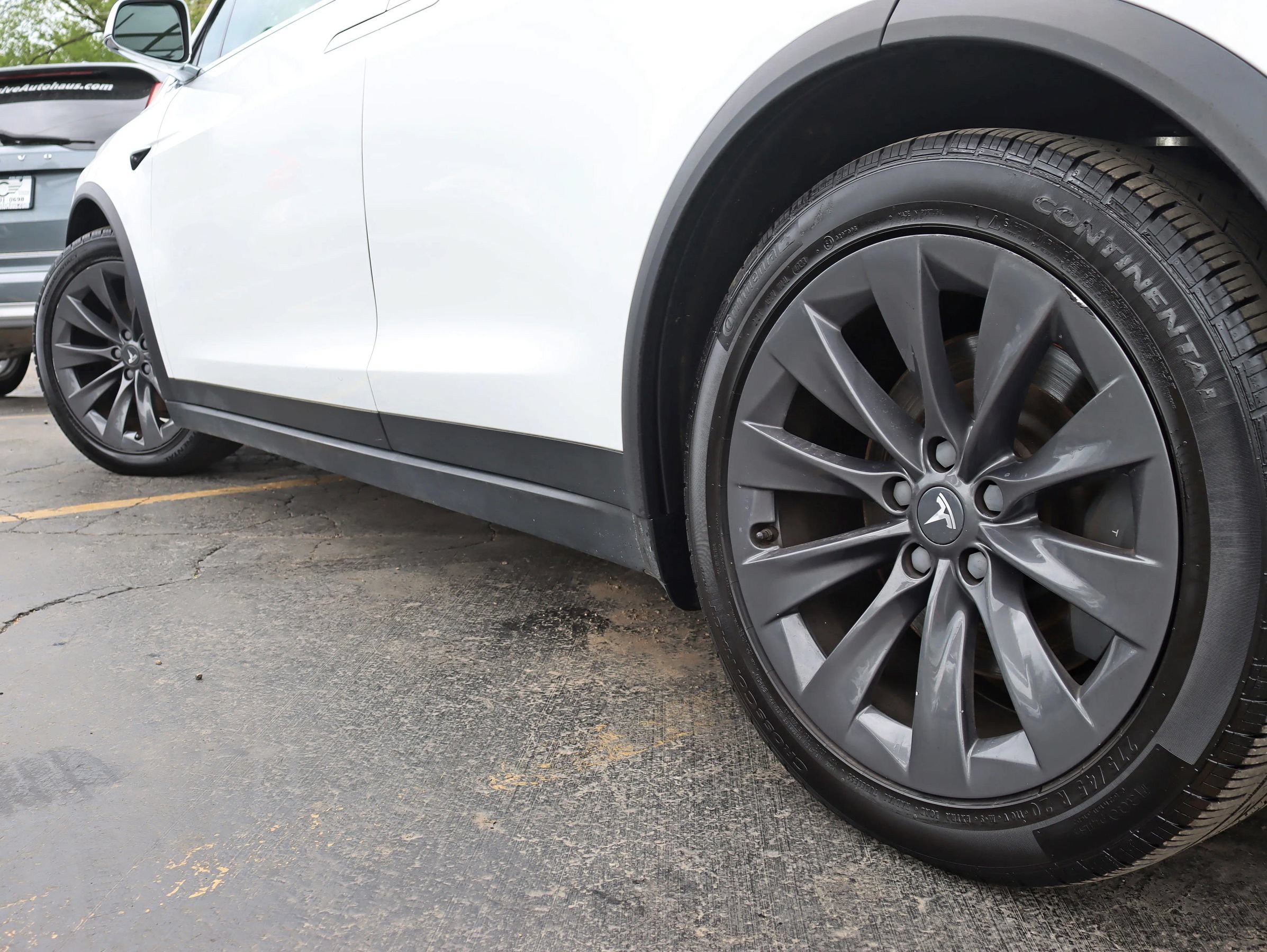 Used 2018 Tesla Model X 100D AWD/4WD image 15