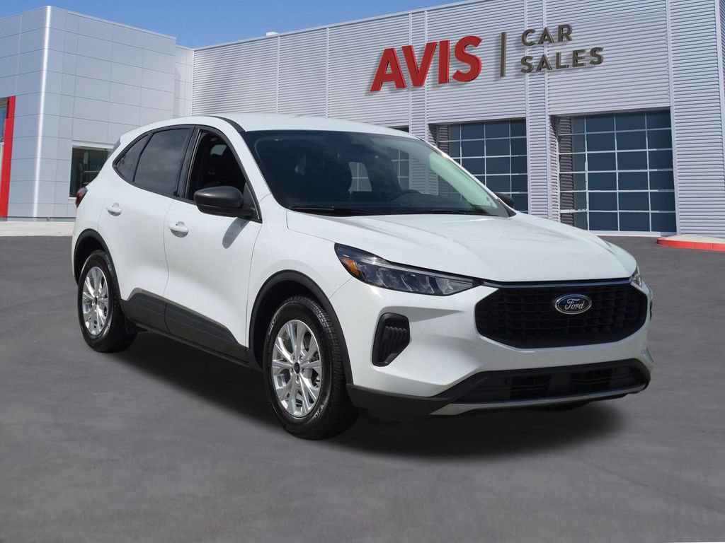 Used 2025 Ford Escape Active FWD image 3