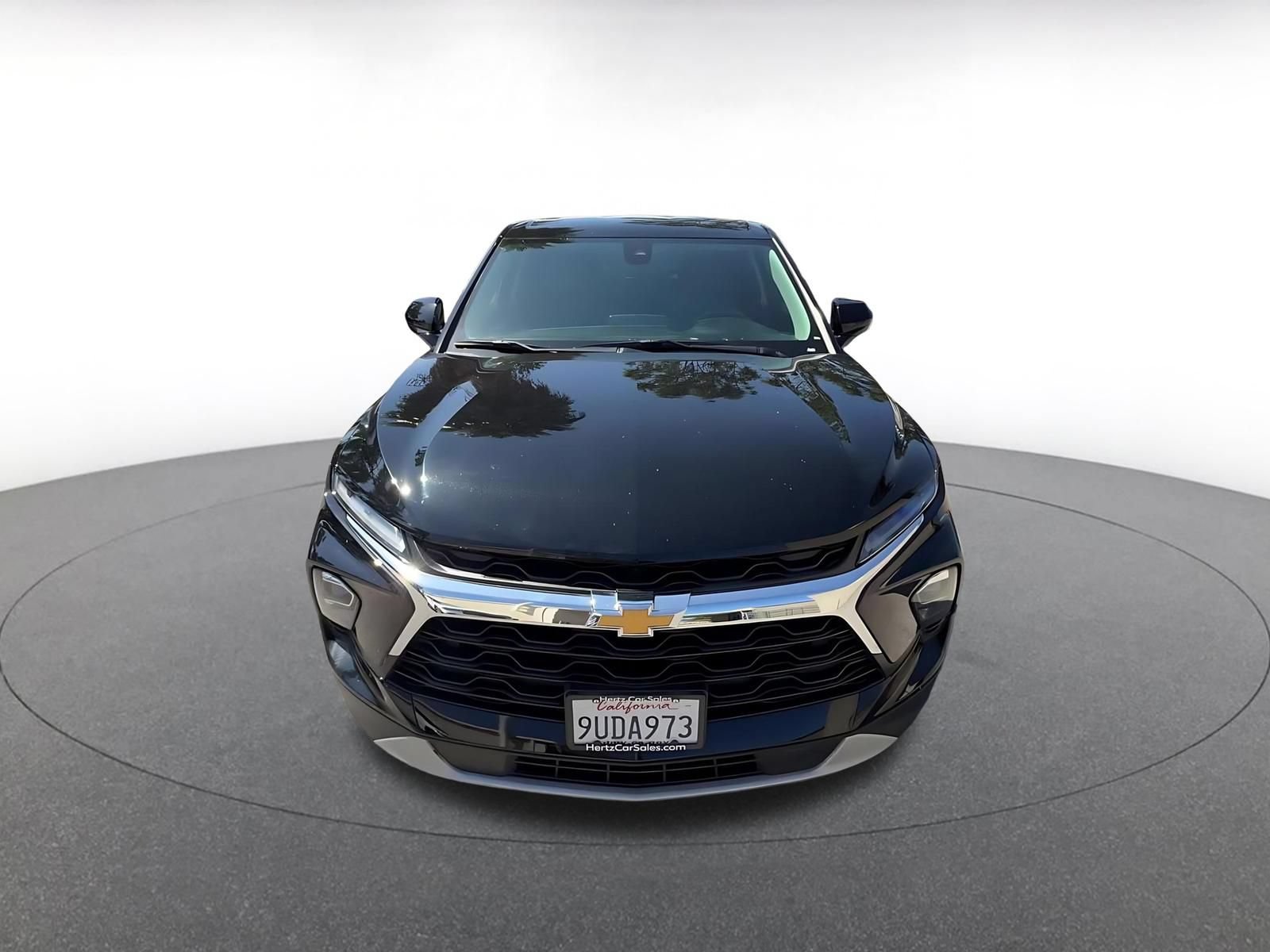 Used 2025 Chevrolet Blazer LT FWD image 4