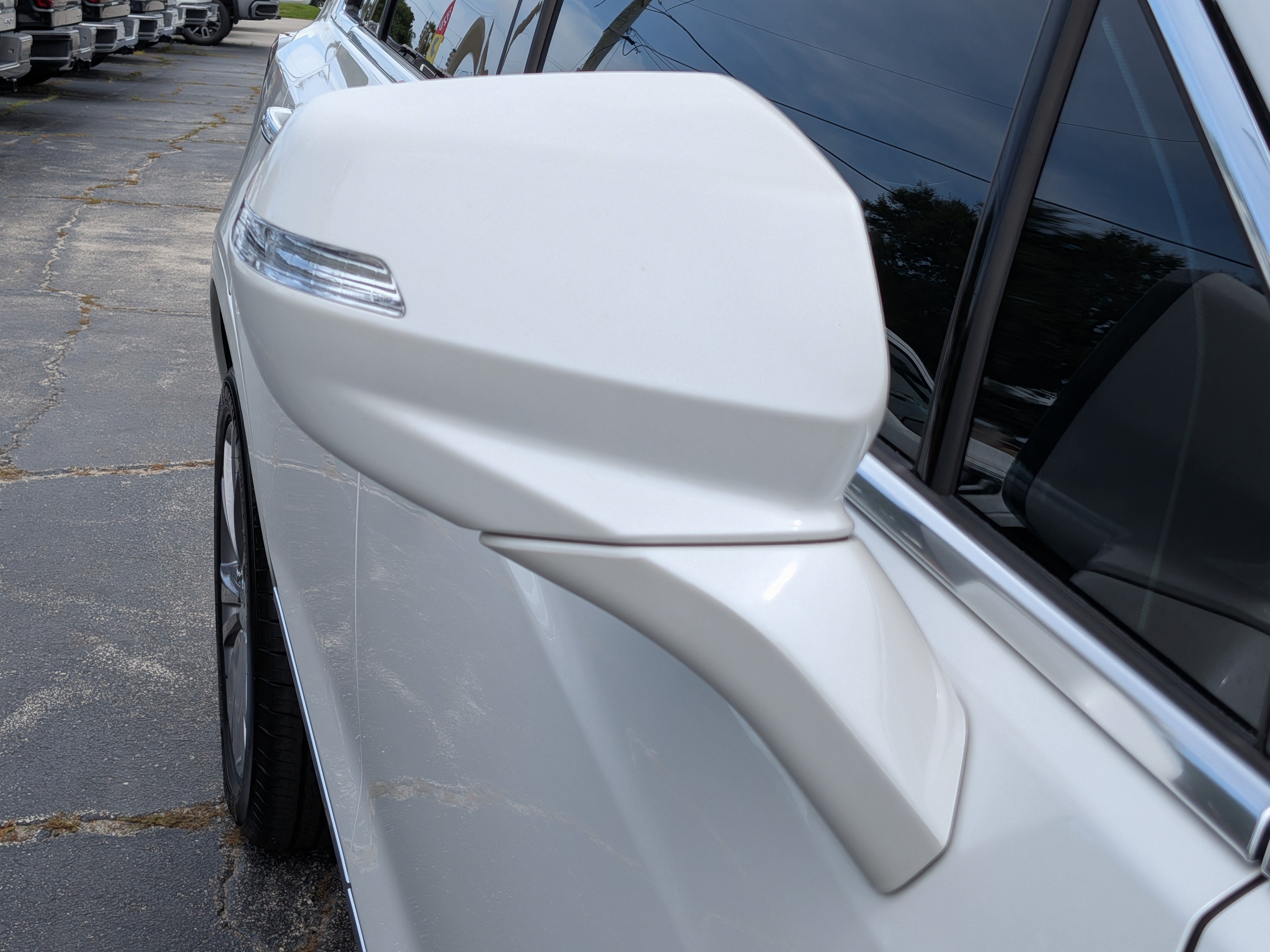 Certified 2024 Cadillac XT5 Premium Luxury FWD image 11