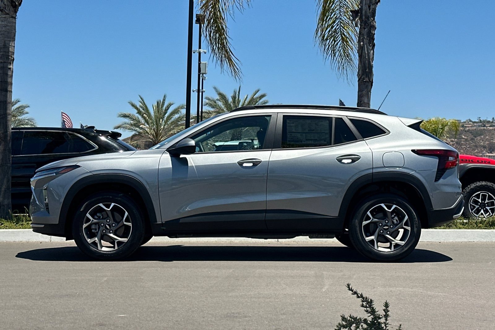 New 2026 Chevrolet Trax LT w/ Driver Confidence Package FWD image 7