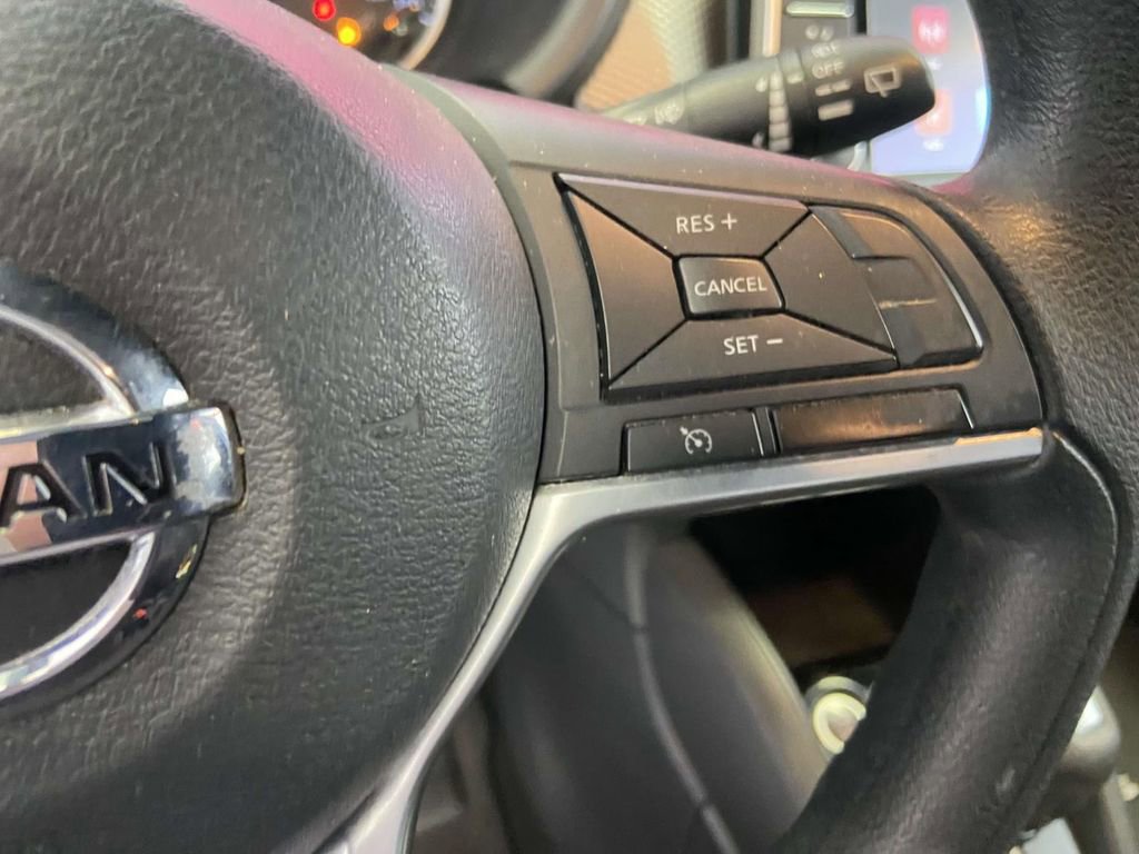 Used 2020 Nissan Kicks S image 21