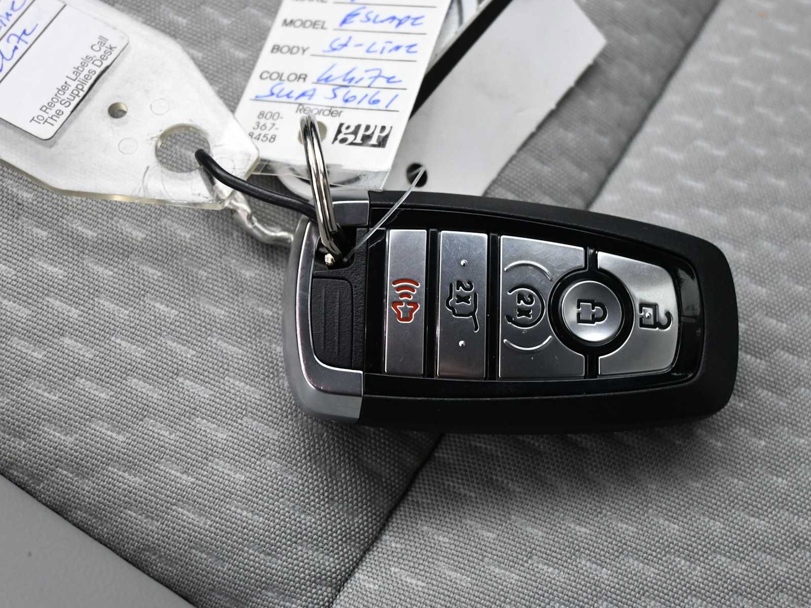 New 2025 Ford Escape SE FWD image 26