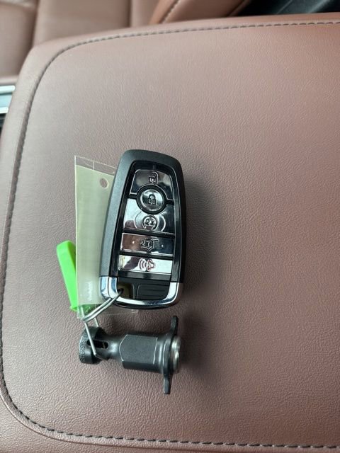 Used 2025 Lincoln Aviator Reserve w/ Jet Appearance Package image 33