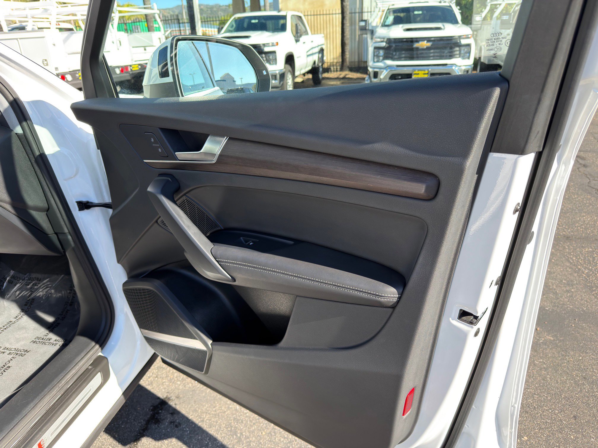 Used 2024 Audi Q5 2.0T Premium Plus image 11