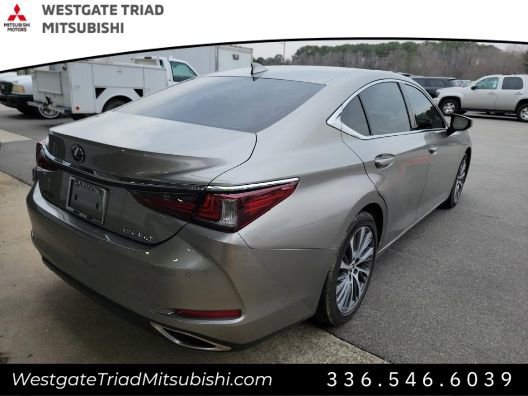 Used 2021 Lexus ES 350 w/ Premium Package image 4