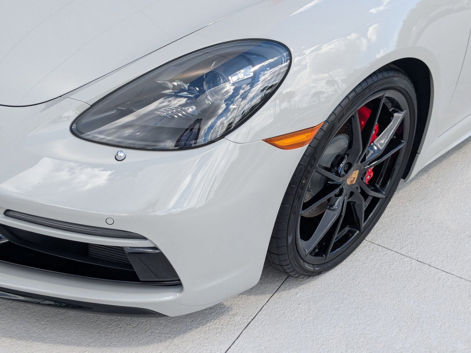 New 2025 Porsche 718 Cayman S image 12