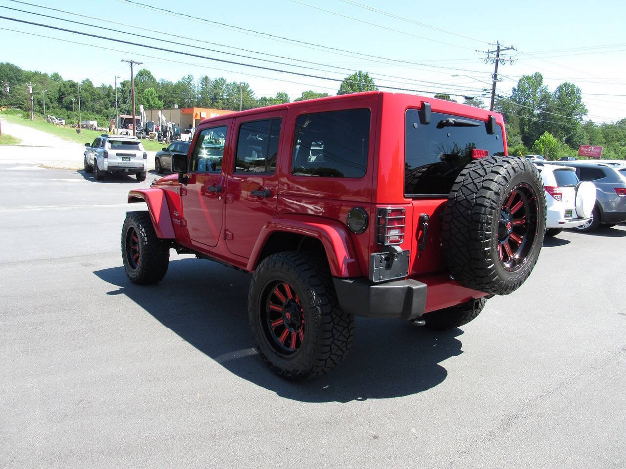 Used 2012 Jeep Wrangler Unlimited Sahara w/ Connectivity Group AWD/4WD image 6